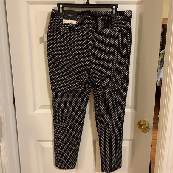 Size 12 pants  - Picture 2 of 9
